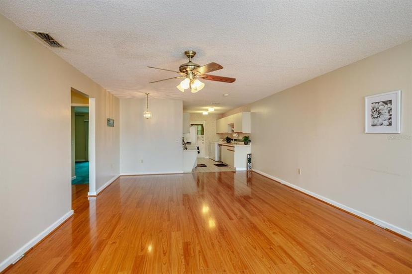 Picture of 61 Winter Ridge Road Unit 54, Winter Haven FL 33881