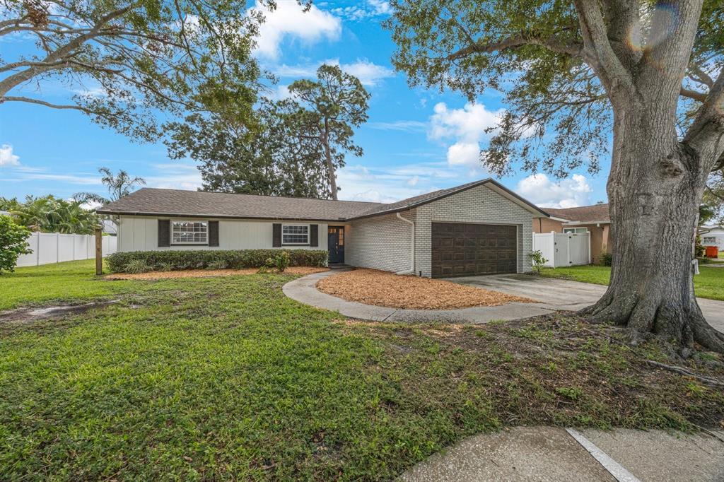 Picture of 8887 124Th Way, Seminole, FL 33772