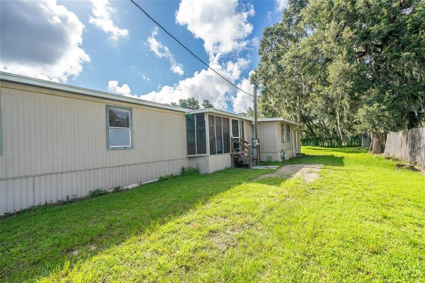 Picture of 39034 Central Avenue, Zephyrhills FL 33540