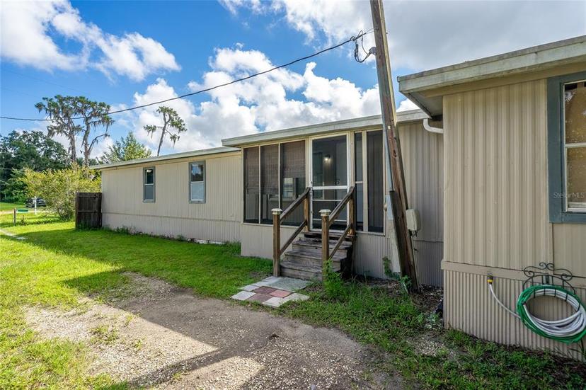 Picture of 39034 Central Avenue, Zephyrhills FL 33540