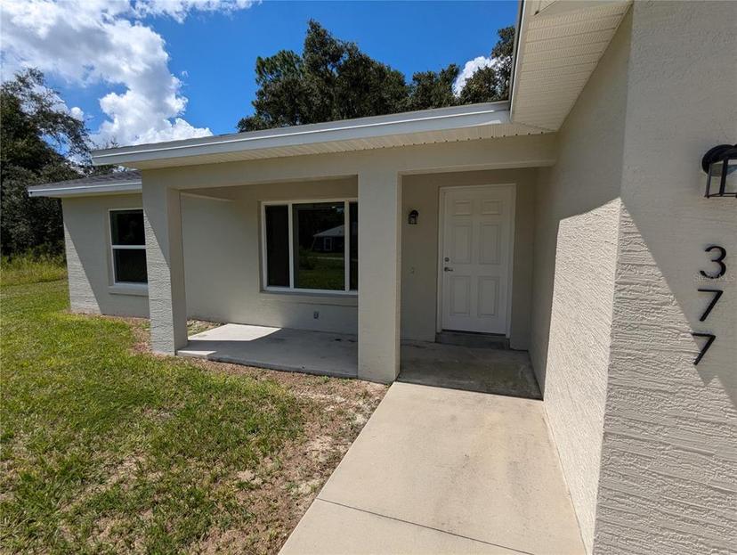 Picture of 377 Malauka Loop, Ocklawaha FL 32179