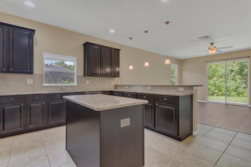 Picture of 12302 Fairlawn Drive, Riverview FL 33579