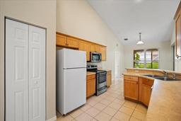 Picture of 6 Ballenger Lane, Palm Coast, FL 32137