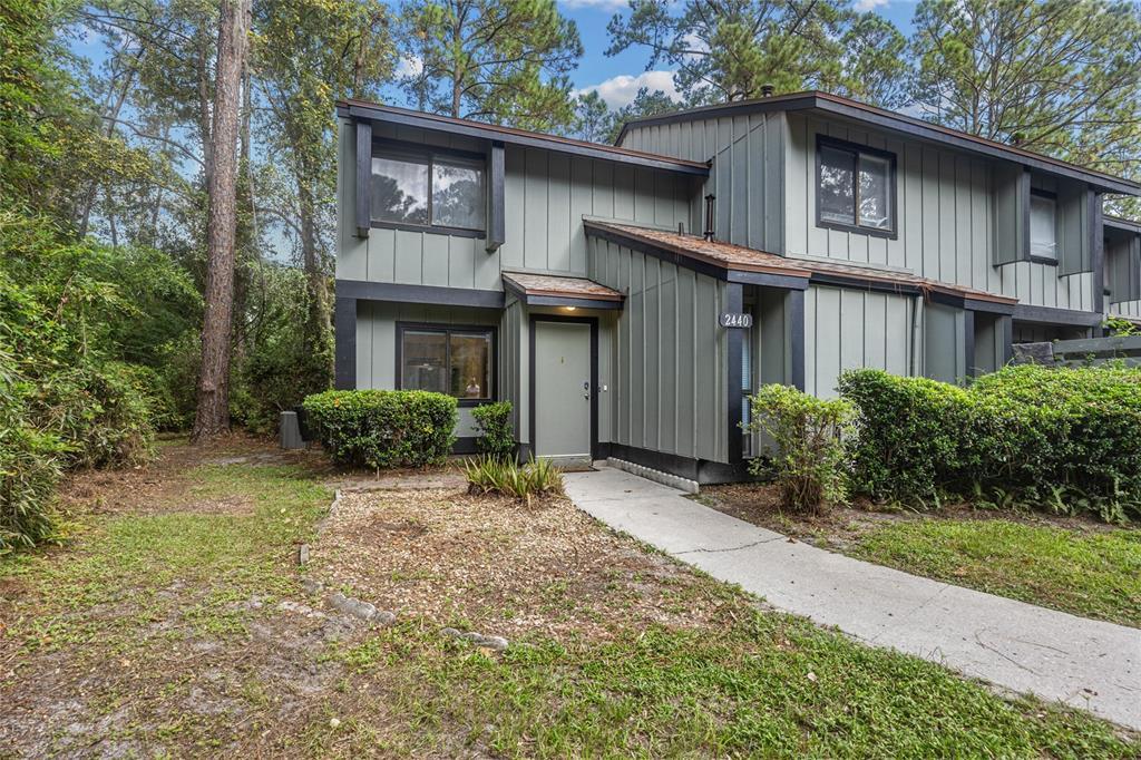 Picture of 2440 NW 47Th Lane, Gainesville, FL 32605