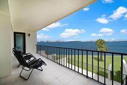 Picture of 50 Coe Road Unit 125, Belleair, FL 33756