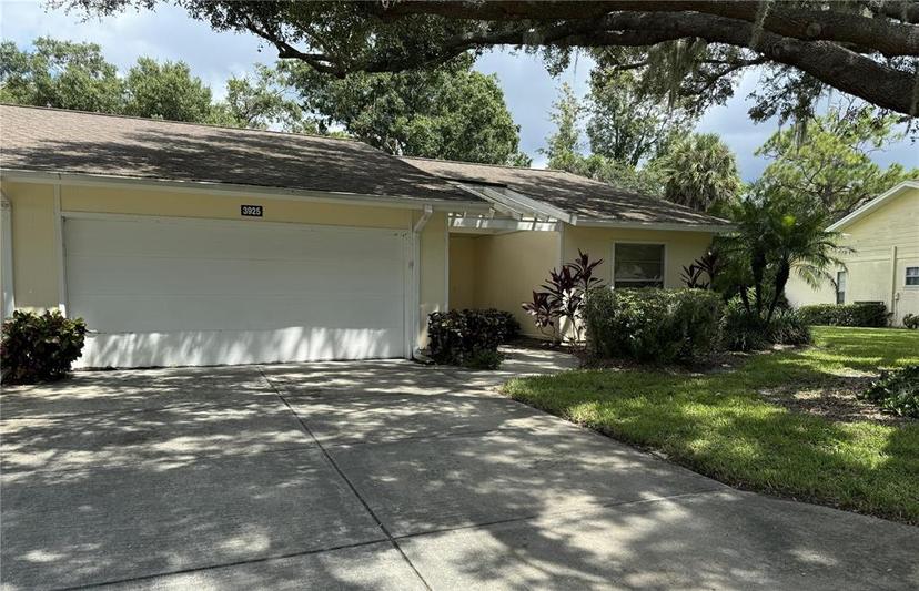 Picture of 3925 Oakhurst Boulevard Unit 3010, Sarasota FL 34233