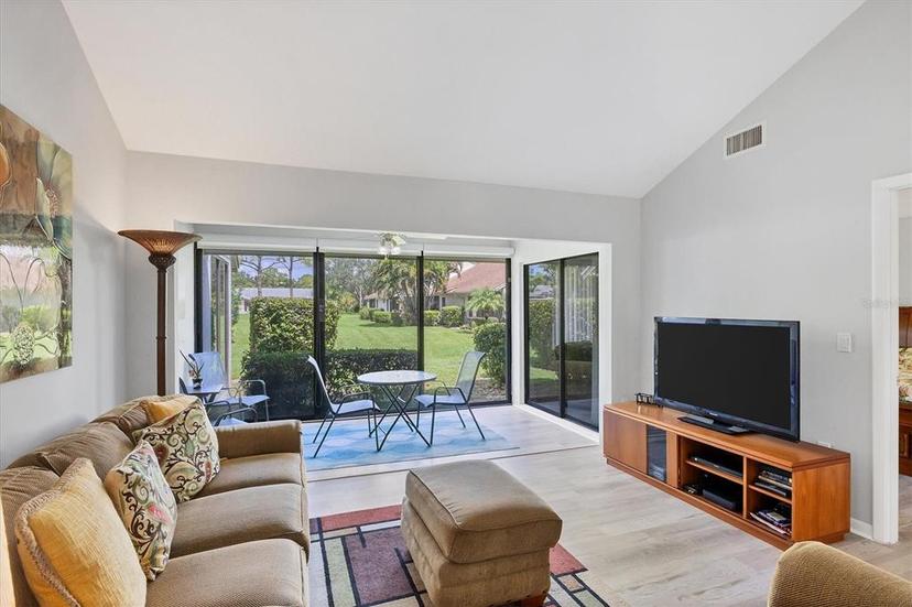 Picture of 5222 Myrtle Wood Unit 9, Sarasota FL 34235