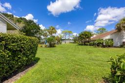 Picture of 5222 Myrtle Wood Unit 9, Sarasota, FL 34235