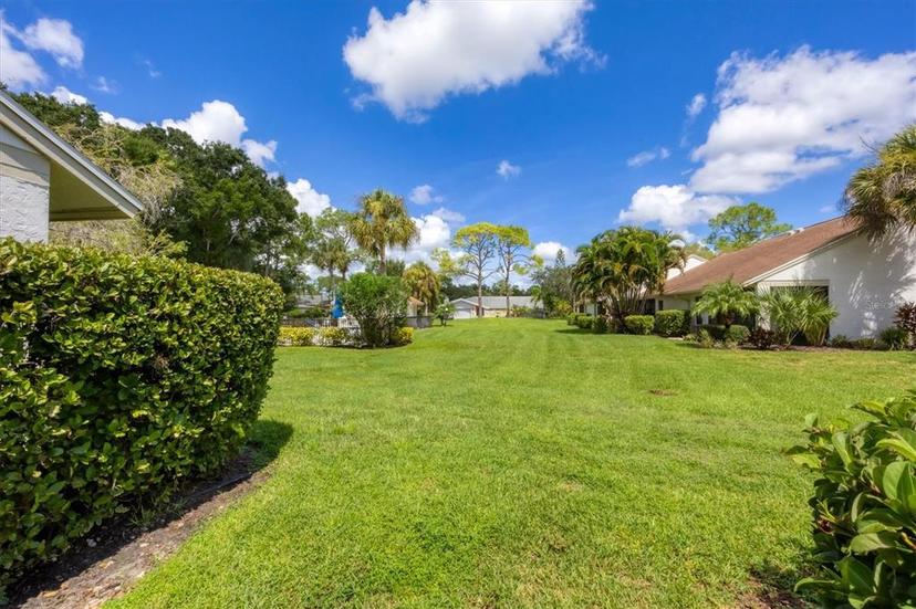 Picture of 5222 Myrtle Wood Unit 9, Sarasota FL 34235