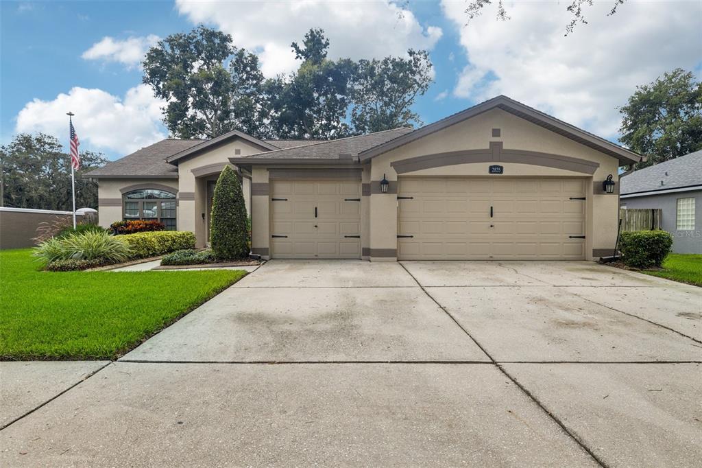 Picture of 2835 Laurel Leaf Drive, Valrico, FL 33594