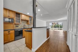 Picture of 700 Melrose Ave J 1 Avenue Unit J1, Winter Park, FL 32789