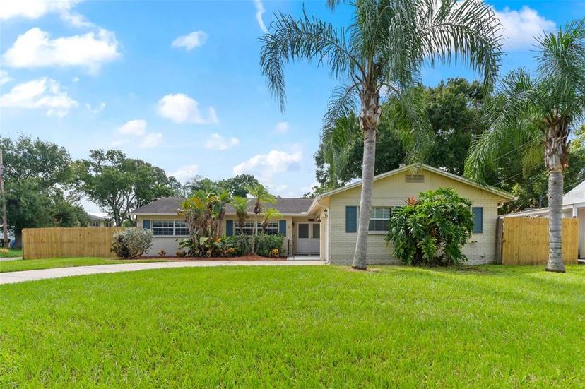 Picture of 8402 Bedford Lane, Tampa FL 33615