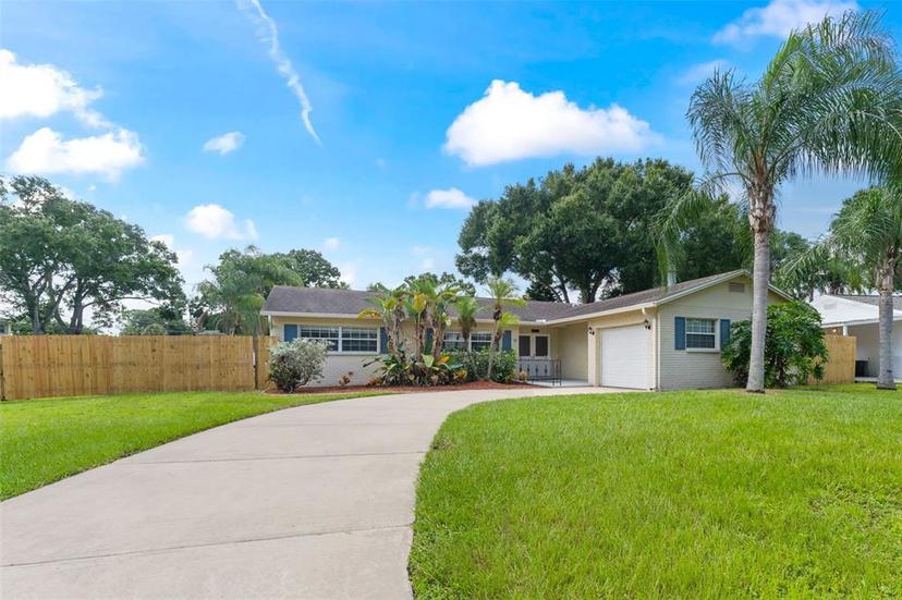 Picture of 8402 Bedford Lane, Tampa FL 33615