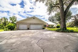 Picture of 310 Willow Oak Court, Fort Meade, FL 33841