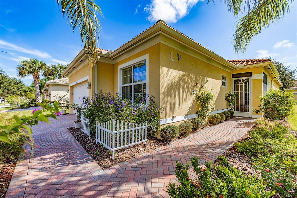 Picture of 15907 Cobble Mill Drive, Wimauma, FL 33598