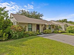 Picture of 30 Windrush Bay Drive, Tarpon Springs, FL 34689