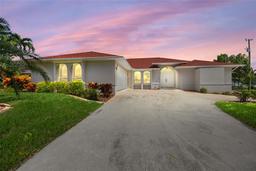 Picture of 2223 SE 10Th Lane, Cape Coral, FL 33990