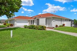 Picture of 2223 SE 10Th Lane, Cape Coral, FL 33990