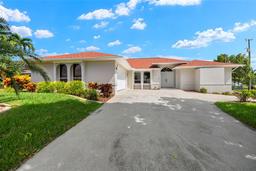 Picture of 2223 SE 10Th Lane, Cape Coral, FL 33990