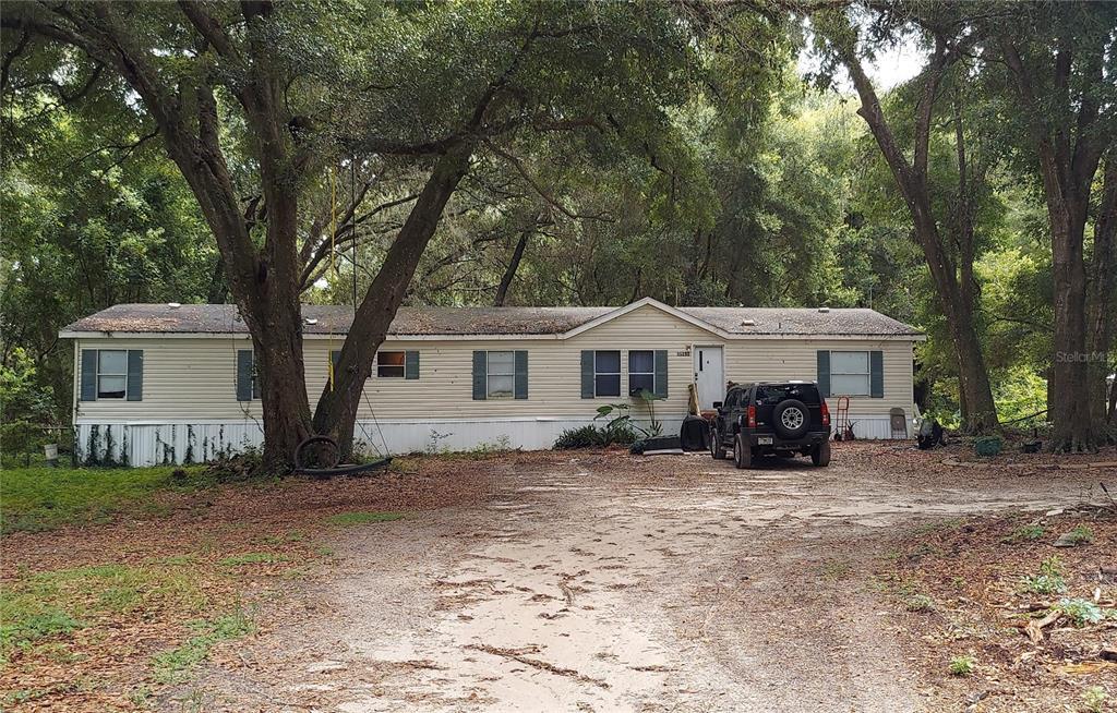 Picture of 15290 SE Highway 42, Weirsdale, FL 32195