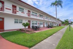 Picture of 1950 58Th Avenue N Unit 15, St Petersburg, FL 33714