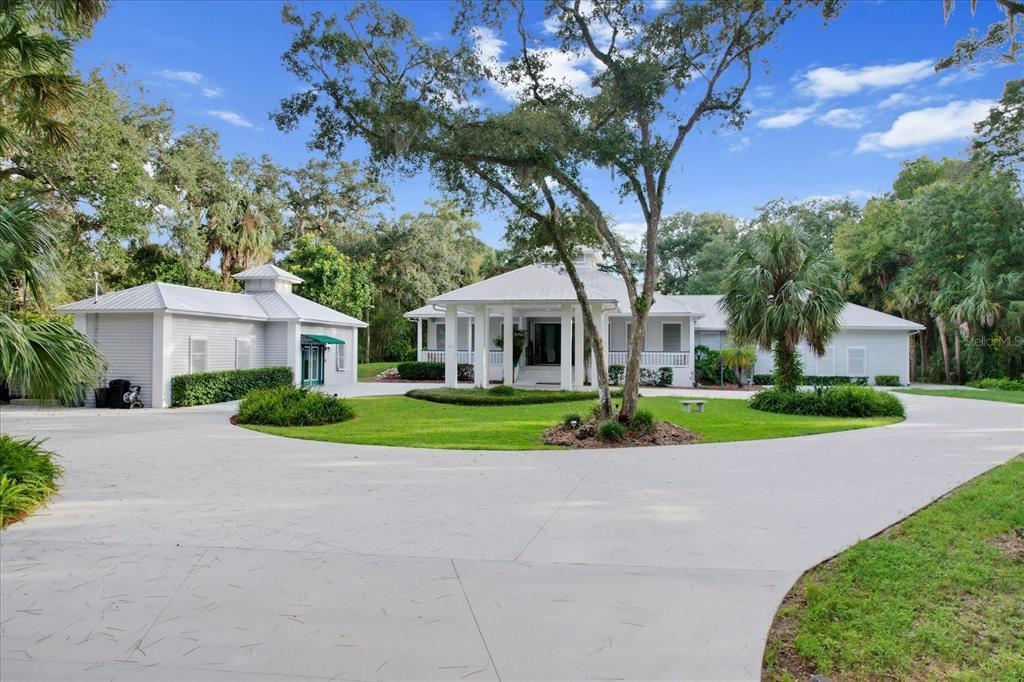 Picture of 20 Captains Cove Road, Inglis, FL 34449