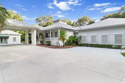 Picture of 20 Captains Cove Road, Inglis, FL 34449