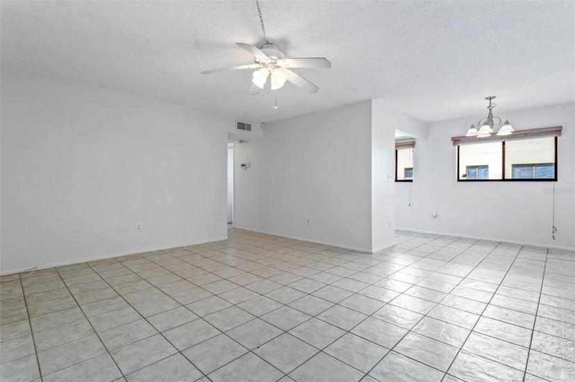 Picture of 11802 Raintree Lake Lane Unit B, Temple Terrace FL 33617