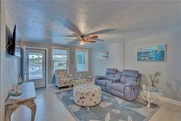 Picture of 250 Rosery Road Nw Unit 219, Largo, FL 33770