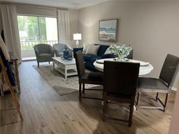 Picture of 3600 Lake Bayshore Drive Unit 221, Bradenton, FL 34209