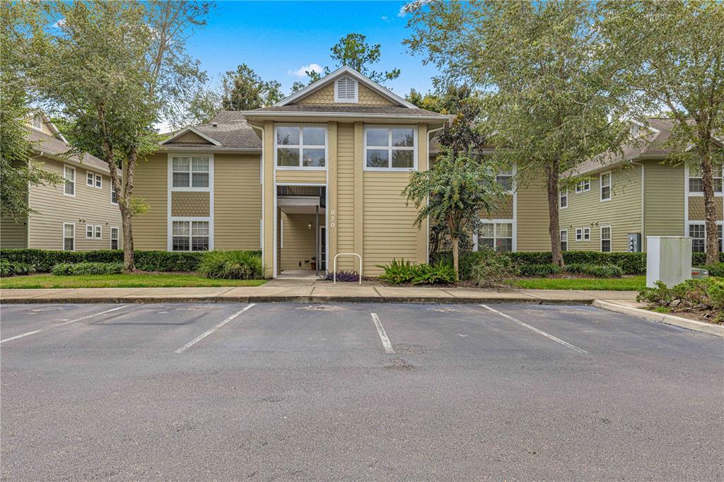 Picture of 820 NW 19Th Avenue Unit C, Gainesville, FL 32609