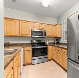 Picture of 820 NW 19Th Avenue Unit C, Gainesville, FL 32609