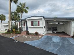 Picture of 4851 W Gandy Boulevard Unit B11L35, Tampa, FL 33611