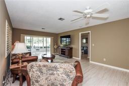 Picture of 473 Wexford Circle Unit 97, Venice, FL 34293