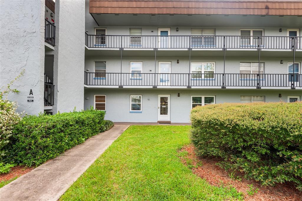 Picture of 333 Lake Howard Drive Nw Unit 103A, Winter Haven, FL 33880