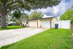 Picture of 4822 Melody Lane, Lakeland, FL 33805