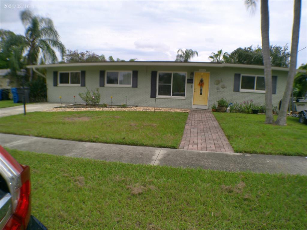 Picture of 5805 Oxford Drive, Tampa, FL 33615