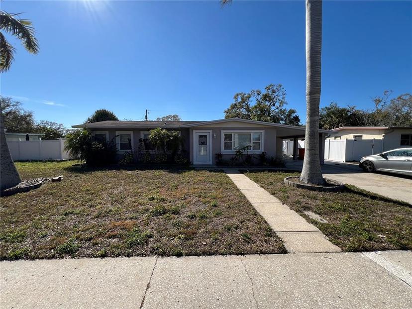 Picture of 15536 Bristol Circle E, Clearwater FL 33764