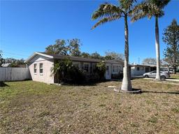 Picture of 15536 Bristol Circle E, Clearwater, FL 33764