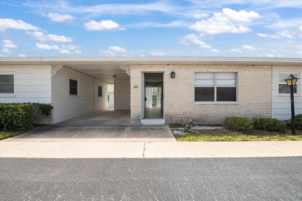 Picture of 12400 Park Boulevard Unit 210, Seminole, FL 33772