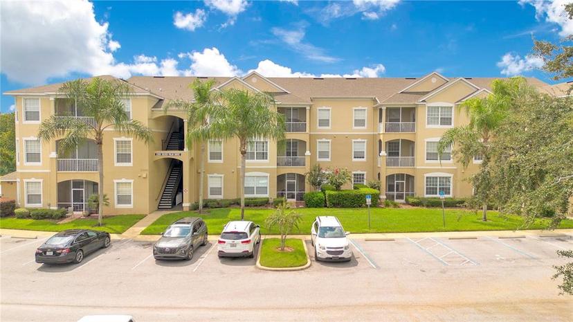 Picture of 2300 Silver Palm Drive Unit 303, Kissimmee FL 34747