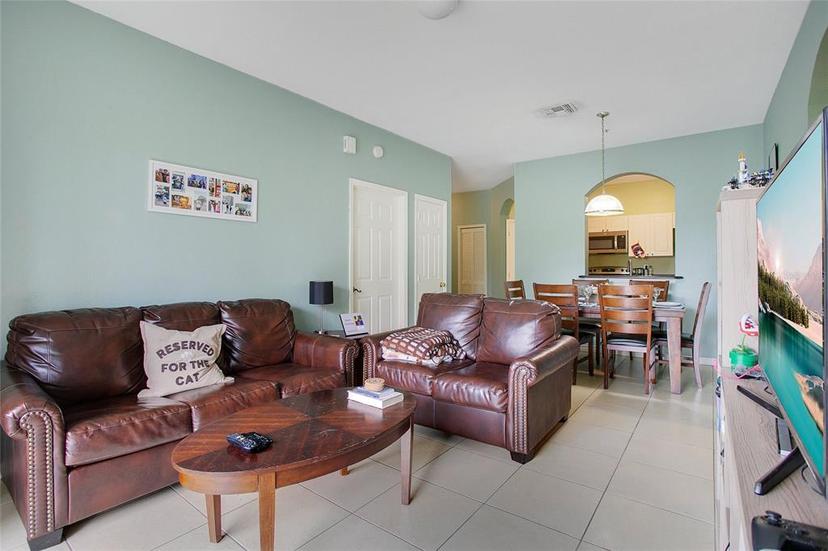 Picture of 2300 Silver Palm Drive Unit 303, Kissimmee FL 34747