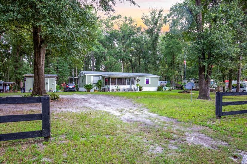 Picture of 223 SE Little John Place, High Springs FL 32643