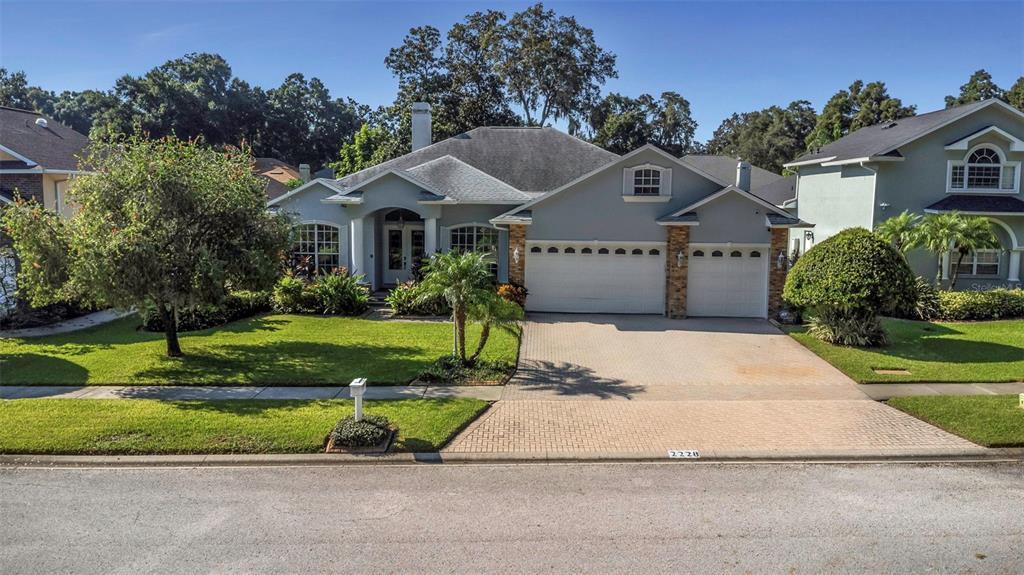 Picture of 2228 Valrico Forest Drive, Valrico, FL 33594