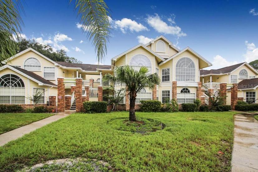 Picture of 5009 Laguna Bay Circle Unit 42, Kissimmee FL 34746