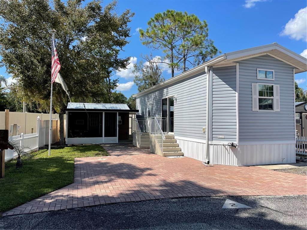 Picture of 20300 Leonard Road Unit 2, Lutz, FL 33558