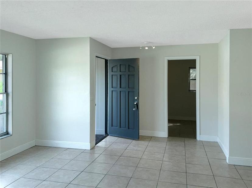 Picture of 8317 Oleander Lane, Tampa FL 33637