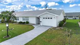 Picture of 1522 Belle Glade Avenue, Sun City Center, FL 33573