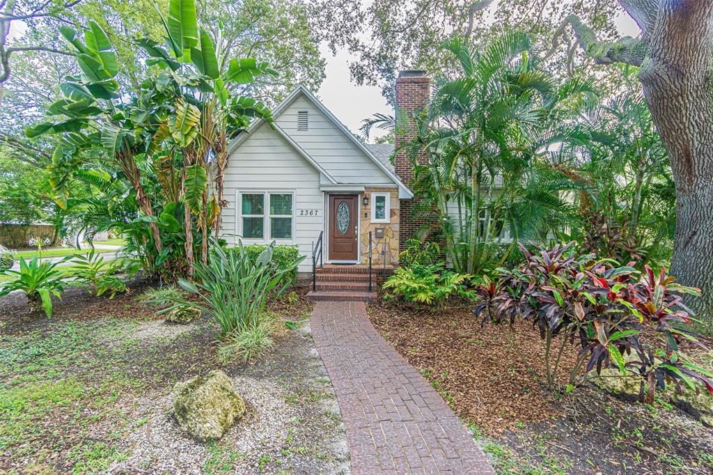 Picture of 2367 Woodlawn Circle W, St Petersburg, FL 33704