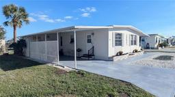 Picture of 509 Cervina Drive S, Venice, FL 34285